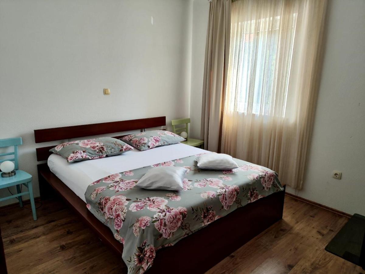 Apartments Snjezana 노비비노돌스키 외부 사진