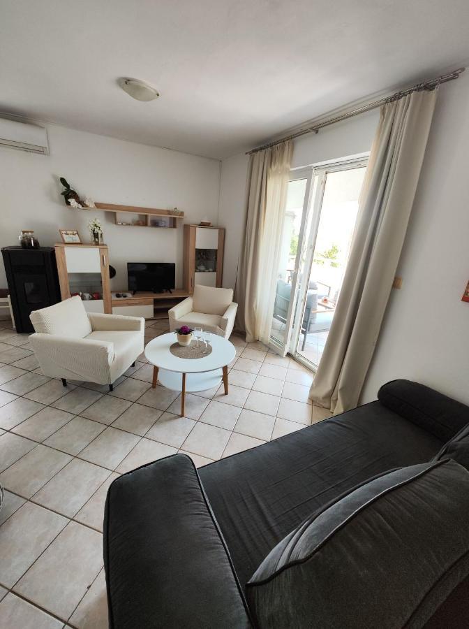 Apartments Snjezana 노비비노돌스키 외부 사진